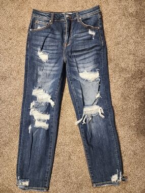 Risen. Size 9/29.